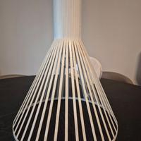 Lampada bianca a sospensione