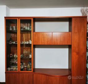 Mobile di design artigianale in vero ciliegio