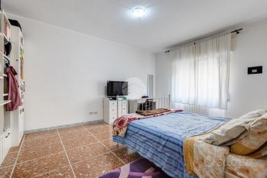 MONOLOCALE A ROMA