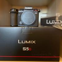 Panasonic Lumix S5D