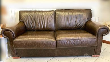 divano in pelle Made in Italy