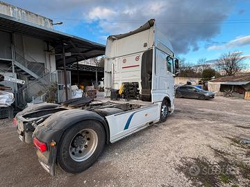 Daf xf 106 530 trattore