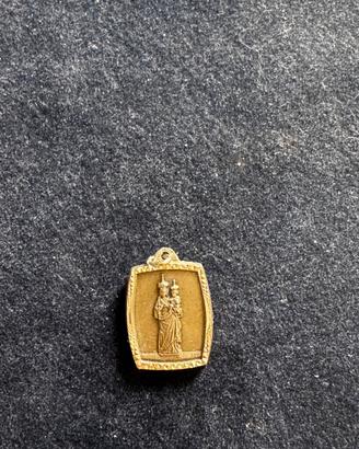 Pendente nostra signora di Bonaria Cagliari