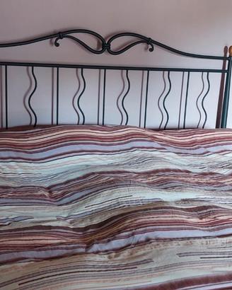 letto matrimoniale con contenitore e testiera 