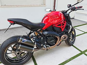 Ducati Monster 1200 R 