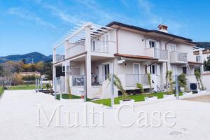 Appartamento con giardino indipendente
