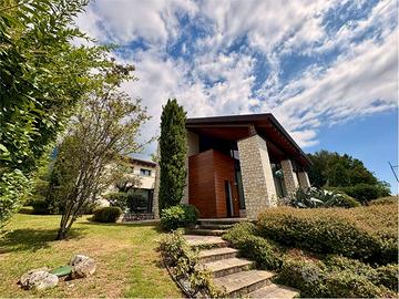 Villa di Lusso con vista panoramica sul Grappa