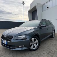 Skoda Superb 2.0 TDI DSG Wagon Style