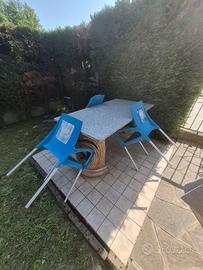 Tavolo da giardino in granito