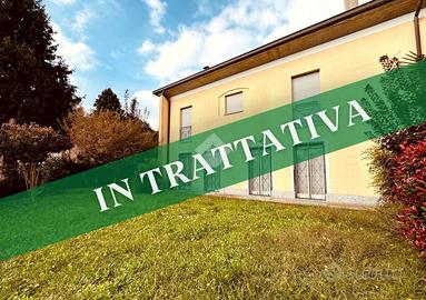 3 LOCALI A CASATENOVO