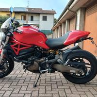 Ducati Monster 821 - 2015