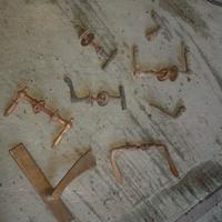 vecchie maniglie per porta e per cassetti