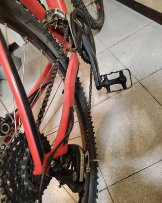 Bicicletta Bike Cube
