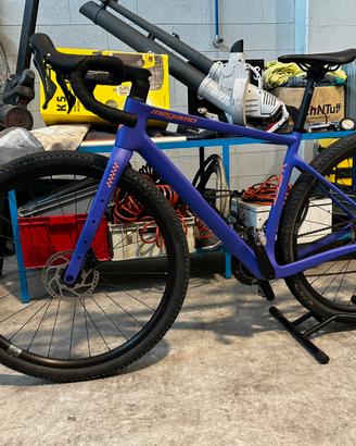 Megamo West 15 2026 tg. s