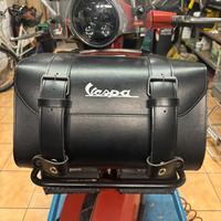 Borsa  bauletto per vespa e moto