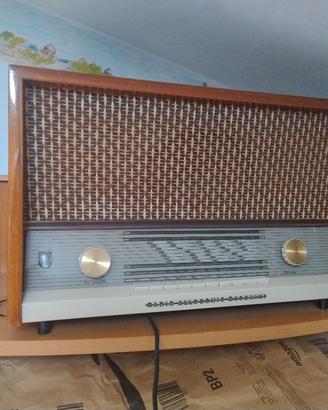 radio d'epoca allocchio bacchini con dischi 45giri