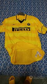 Maglie indossate