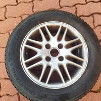 4 cerchi gommati