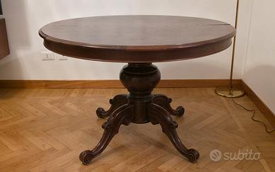 Tavolo rotondo allungabile con sedie