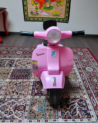 Vespa rosa