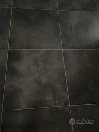 Piastrelle 60x60 effetto cemento grigio scuro