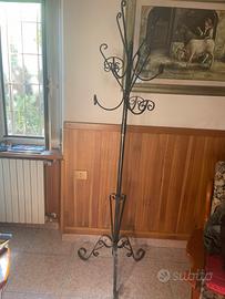 Appendiabiti in ferro battuto