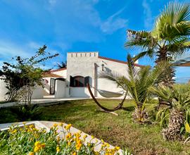 Villa fronte mare stile moresco
