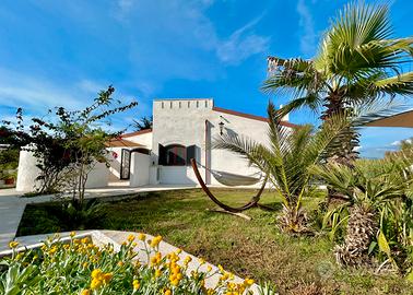 Villa fronte mare stile moresco