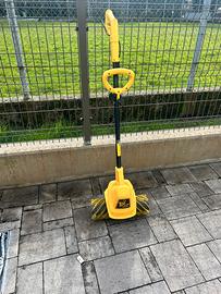 spazzatrice elettrica per prati sintetici Garland