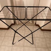 Stendino nero (metallo)