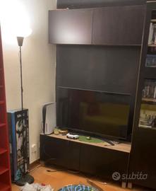 Divano due posti e mobile tv