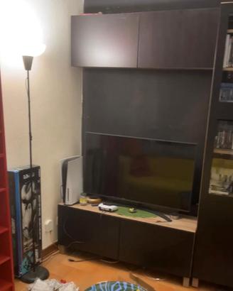 Divano due posti e mobile tv