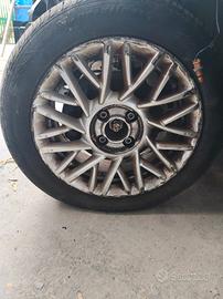 cerchi in lega da 15 pollici lancia Ypsilon 