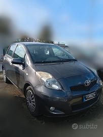 Toyota Yaris 1.4 D-4D DPF 5 porte Sol