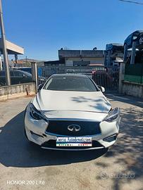 INFINITI Q30
