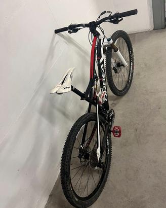 MTB  Orbea occam 29H10 2015