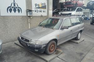 OPEL ASTRA 1.4 B 1996 C14SE  PER RICAMBI