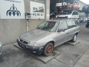 OPEL ASTRA 1.4 B 1996 C14SE  PER RICAMBI