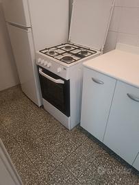 cucina a gas 4 fuochi + forno a gas funzionante 