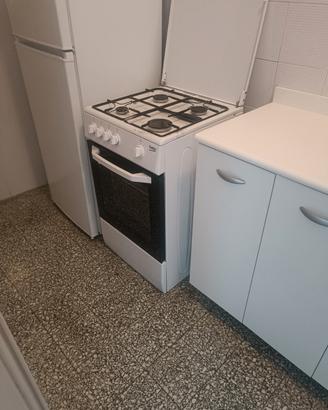 cucina a gas 4 fuochi + forno a gas funzionante 