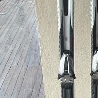 Sci volk con attacchi