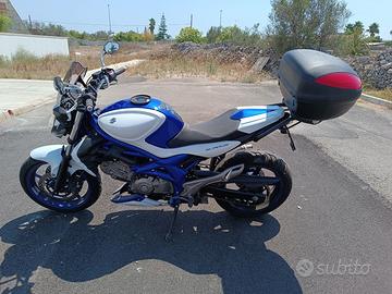 Suzuki SFV Gladius 650 - 2011
