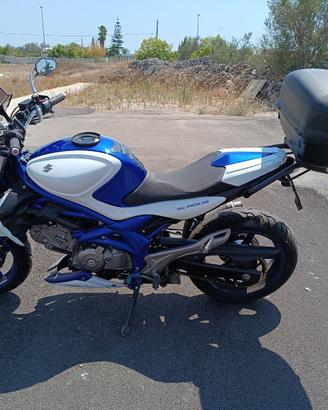 Suzuki SFV Gladius 650 - 2011