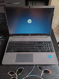 PC Portatile HP 250 