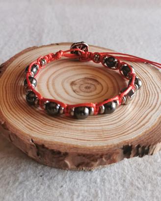 braccialetto artigianale tipo shamballa 