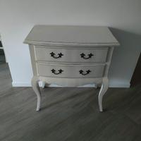 Cassettiera bianca shabby