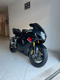 Suzuki - gsxr 1000 k4