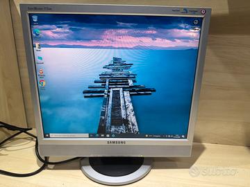 Monitor pc 17"