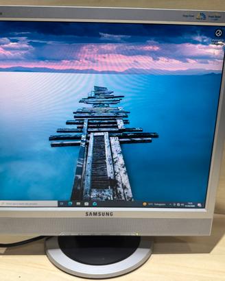 Monitor pc 17"
