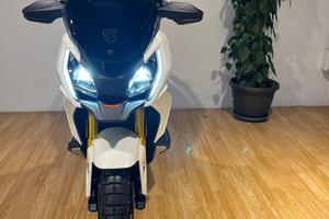 Pegeuot xp 400 gt -2024 passaggio incluso